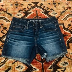 Women’s American Eagle MIDI Jean Short Size 2